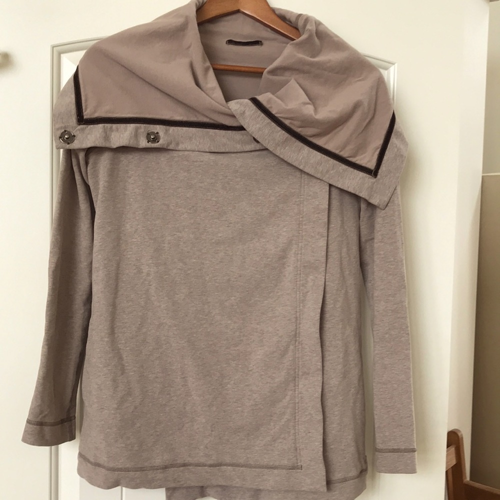 Lululemon snap front sweatshirt